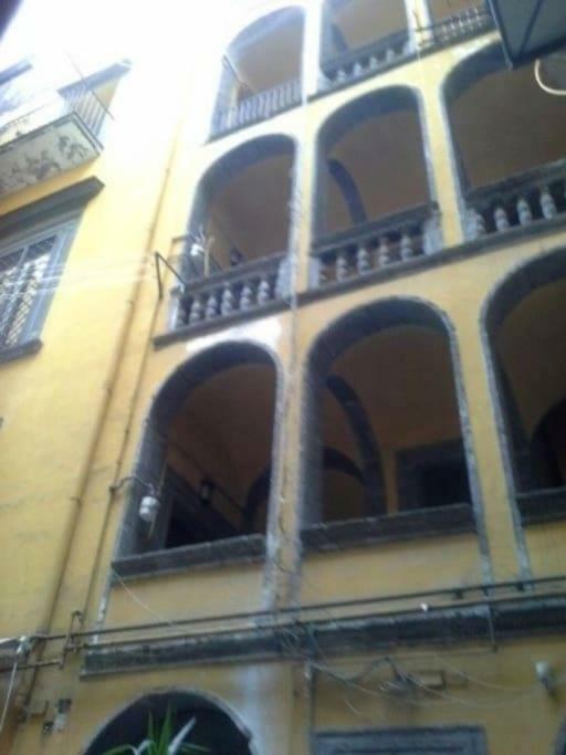 Appartamenti San Gregorio Armeno Наполи Екстериор снимка